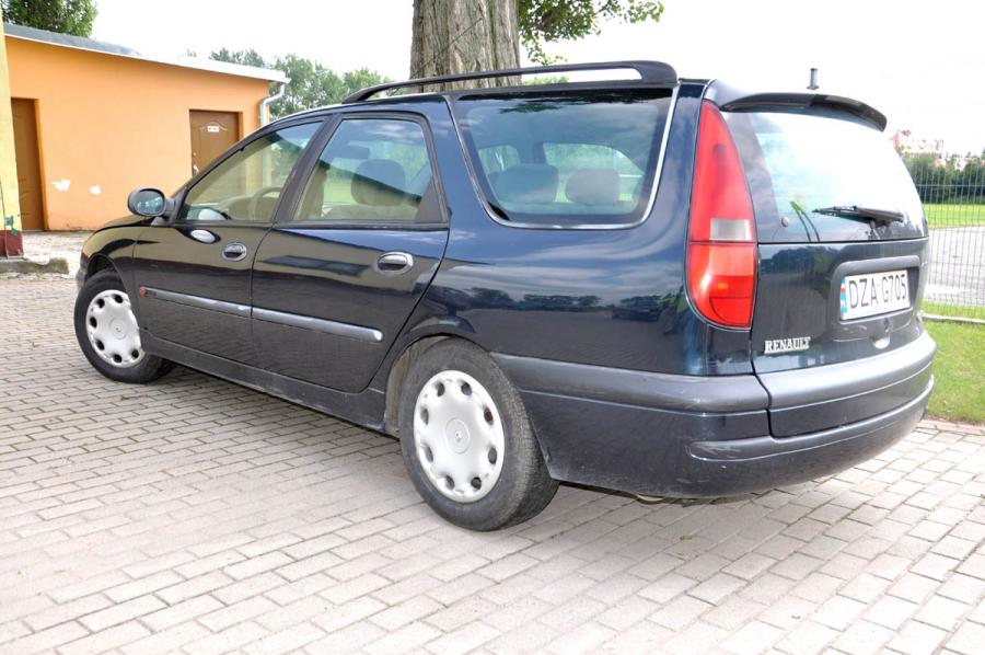 RENAULT LAGUNA Kombi 1999 r. 1,8 benzyna 120 kM Express