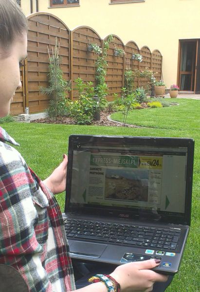Wasz portal najchętniej czytam w domowym ogródku, na świeżym powietrzu, wśród zieleni :)