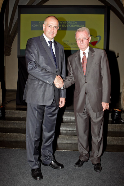 Rafał Dutkiewicz z prof. Jerzym Makarczykiem