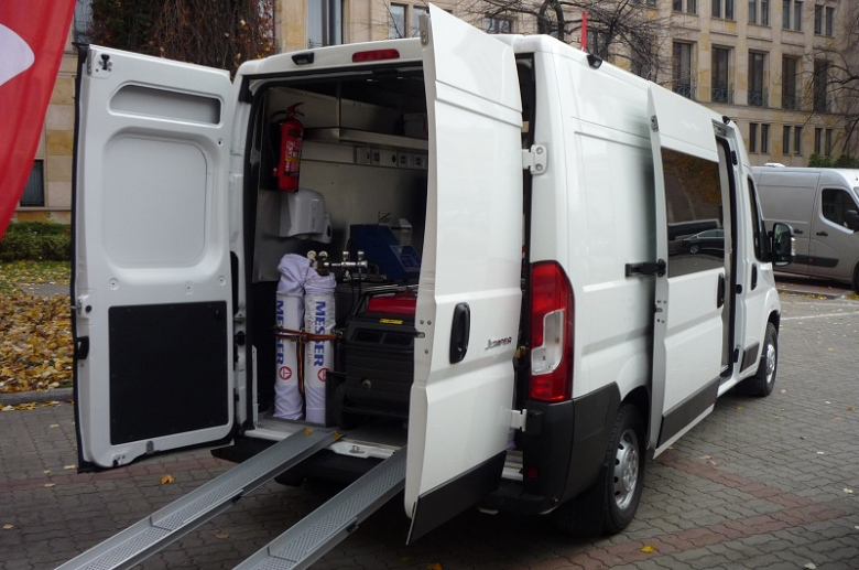 Nowoczesny wóz laboratoryjny oficjalnie przekazany DUCS we Wrocławiu