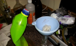 Produkowali metaamfetaminę. Trafią za to za kratki