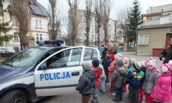 Przedszkolaki z wizytą na komisariacie policji