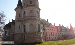 Zabytki Bożkowa popadają w ruinę