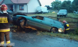 Pijany wjechał do rowu w Kluczowej