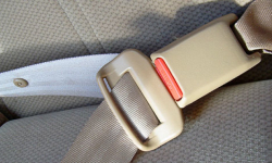 Połowa kierowców nie zapina pasów bezpieczeństwa