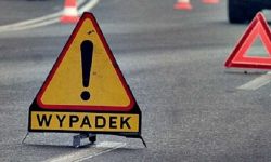 Zderzenie trzech pojazdów na krajowej ósemce. Siedem osób trafiło do szpitala