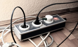 Kwiecień pod znakiem braku prądu. Sprawdź, gdzie i kiedy wystąpią utrudnienia