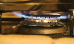 Strażacy przypominają: czujnik czadu może uratować życie. Rozpoczął się sezon grzewczy