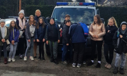 Uczniowie ze Zwróconej z odwiedzinami u policjantów