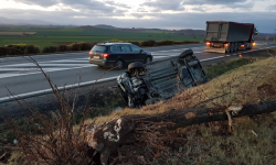 Samochód wypadł z drogi na krajowej 8