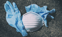 Sanepid apeluje: Przestrzegajmy zaleceń. Nadal walczymy z koronawirusem