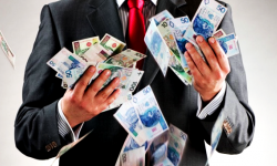 Podwyżki m.in dla posłów, prezydenta i premiera. Ile zarobią? Jak głosowali „nasi” posłowie?