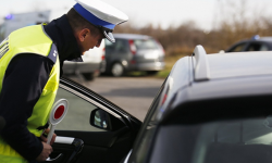 Kolejni nietrzeźwi zatrzymani. 60-latek jechał Toyotą i miał ponad 3.5 promila