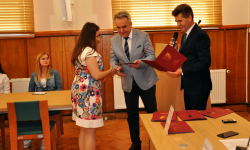 Starosta Ząbkowicki wręczył nagrody najlepszym uczniom
