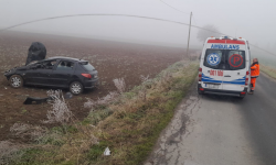 Dachowanie peugeota między Stoszowicami a Lutomierzem