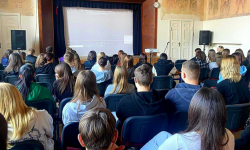 Policjantka rozmawiała z młodzieżą o hejcie i mowie nienawiści