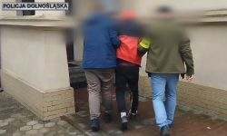 Okradł seniorkę metodą „na policjanta”. Jest już w rękach policji