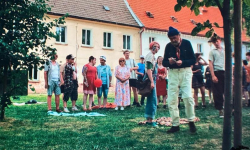 Film „Dziadku, wiejemy!” z lokalnymi akcentami Srebrnej Góry trafił na Netflixa