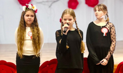 Akademia z okazji Święta Niepodległości w Niepublicznej Szkole Podstawowej w Lubnowie