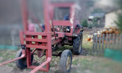 70-latek kierował ciągnikiem mając ponad 1,7 promila alkoholu. Miał zakaz prowadzenia pojazdów