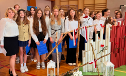 Dzień Patrona i przekazanie sztandaru w Szkole Podstawowej nr 4 w Ziębicach