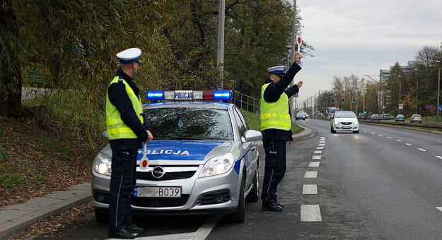 Policjanci zatrzymali już prawie 500 praw jazdy w związku z przekroczeniem dozwolonej prędkości w terenie zabudowanym o co najmniej 50 km/h