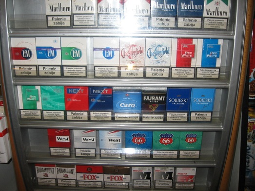 Zakaz palenia papierosów w miejscach publicznych