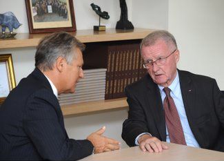 Aleksander Kwaśniewski popiera prof. Makarczyka
