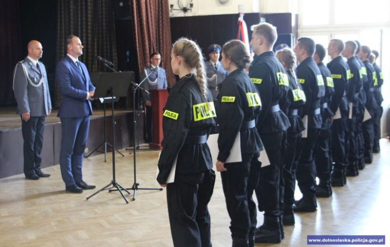 49 nowych policjantów złożyło ślubowanie