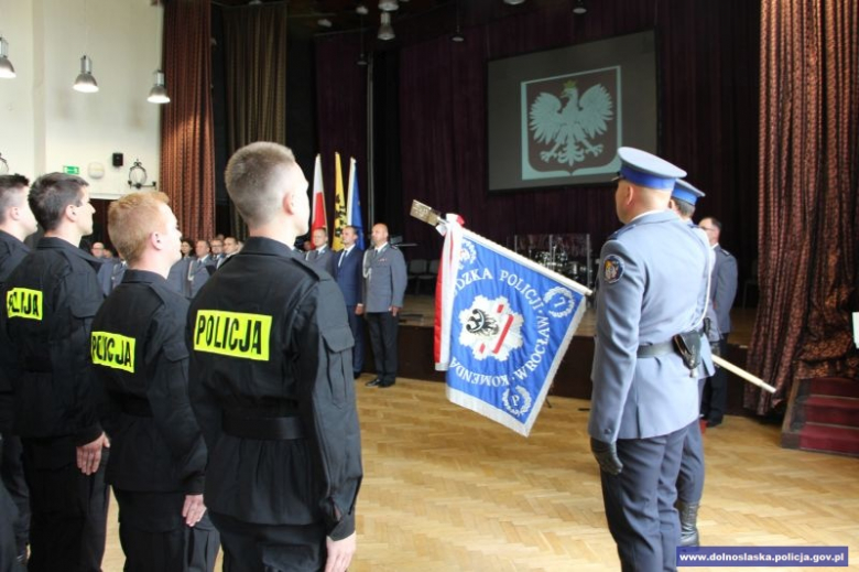 49 nowych policjantów złożyło ślubowanie