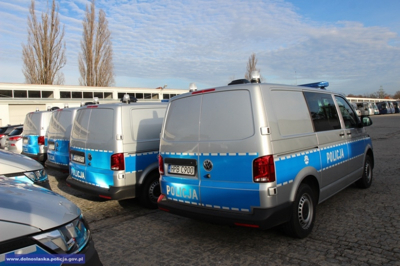 55 nowych radiowozów trafi do dolnośląskiej policji