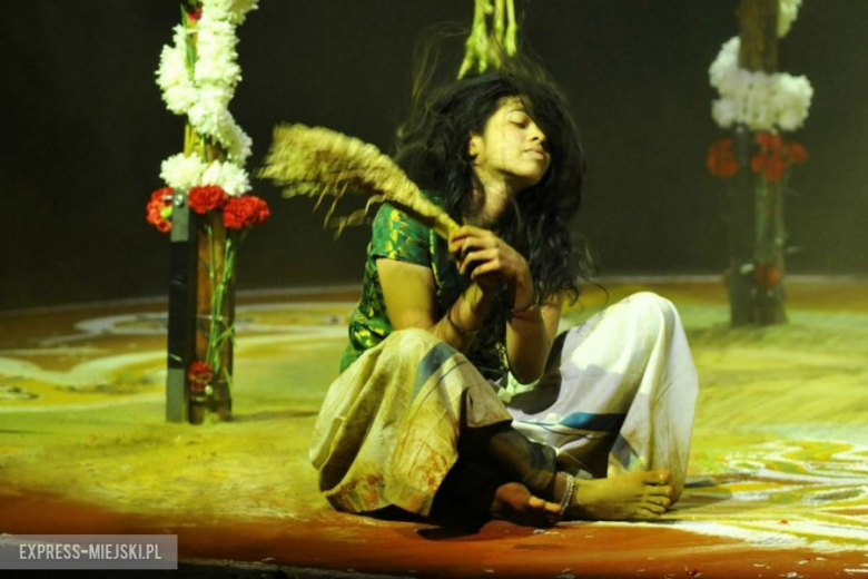Sarpam Thullal