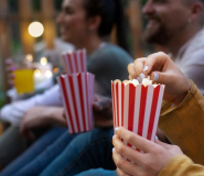 Kino plenerowe w Ciepłowodach. Wakacyjny seans pod gwiazdami