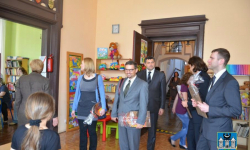 Niecodzienny gość w ząbkowickiej bibliotece