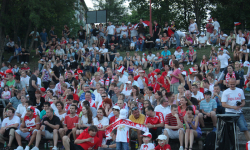 Kilka tysięcy osób w kłodzkiej strefie kibica [foto, videox2]