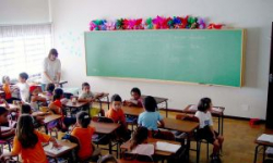 Nauczyciele stracą pracę