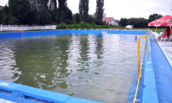 Basen w Ząbkowicach już otwarty