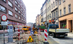 Utrudnienia w ruchu przed ząbkowickim Rynkiem