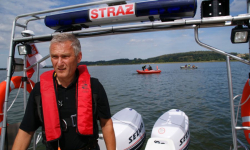90 strażaków, 18 łodzi, 40 pojazdów - ćwiczenia straży pożarnej na zbiorniku wodnym