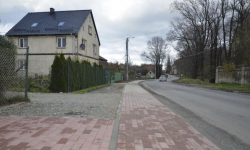 Budowa chodnika w Bobolicach zakończona