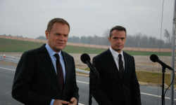 Tusk na Dolnym Śląsku. Kolejny odcinek S8 oddany do użytku