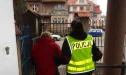 Nękała dwie inne osoby, wysyłając do nich ponad 2 tys. sms-ów