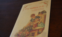 Przy wigilijnym stole – kompendium wiedzy każdej gospodyni domowej