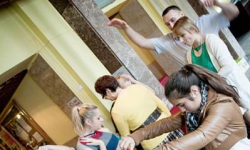 Przyjdź na SWAP PARTY i wymień się niechcianymi prezentami