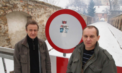 W każdej chwili grozi zawaleniem