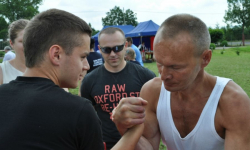 Armwrestling i sztafeta strażacka wzbudziły radość