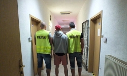 Ukradł telefon. Miesiąc wcześniej napadł na stację benzynową