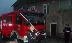 Bardo: Oficjalne przekazanie wozu strażackiego