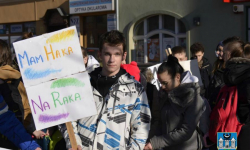  Ząbkowiccy licealiści zachęcali mieszkańców do badań profilaktycznych