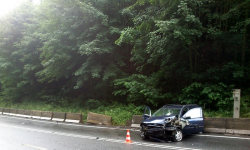 Dębowina: Wjechał w przydrożne murki betonowe